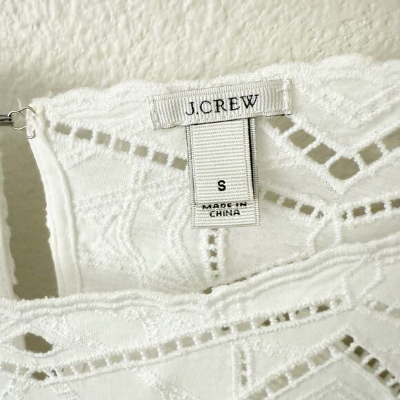 J. CREW | Embroidered Blouse Eyelet Short Sleeve Cotton Diamonds | Size Small - Picture 5 of 7